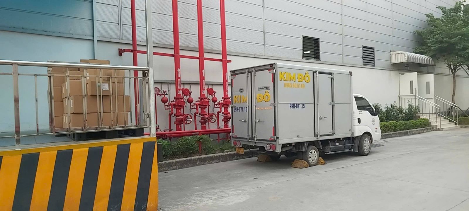 cho thuê xe tải chở hàng tại KCN Đông Thọ